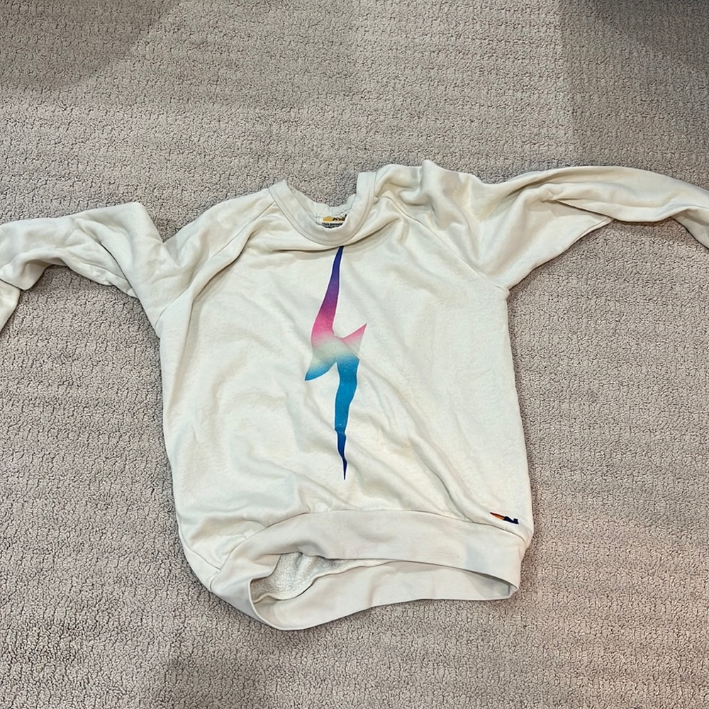 women’s S AV crewneck
